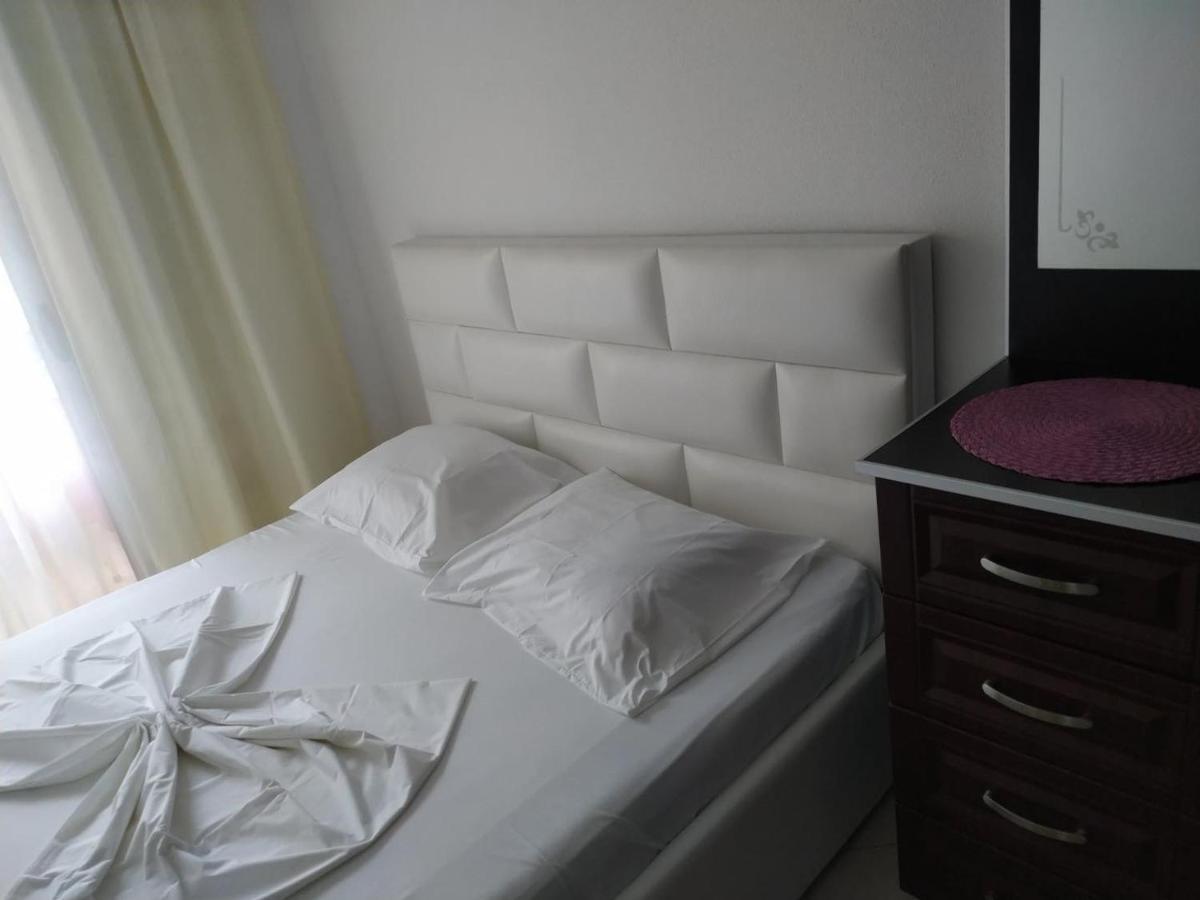 Aparthotel Vila Tufi Velipojë Exteriér fotografie