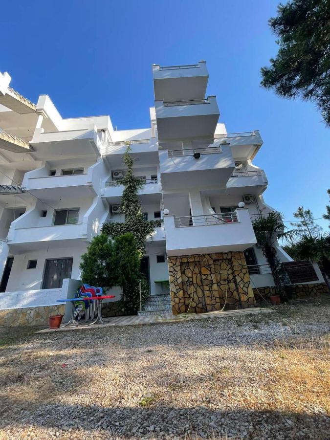 Aparthotel Vila Tufi Velipojë Exteriér fotografie